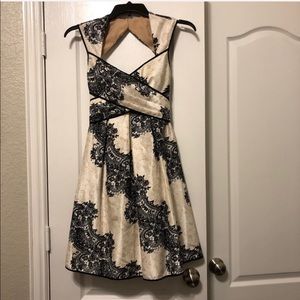 Jessica Simpson lace print dress